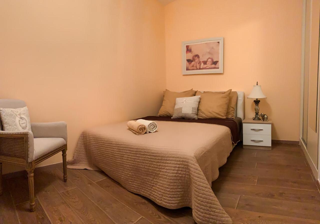 Beach Apartment Rafailovici Exterior photo